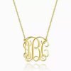 Collar con monograma chapado en oro de 14 k