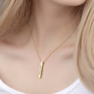 Collar con barra grabada en 3D en baño de oro